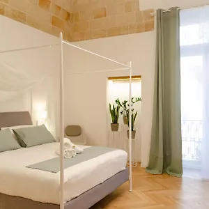 Apulialux - San Lorenzo Luxury Con Jacuzzi In Centro Apartament Brindisi